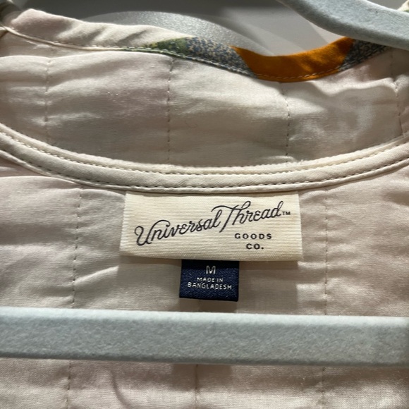 Quilted Jacket - Picture 2 of 5